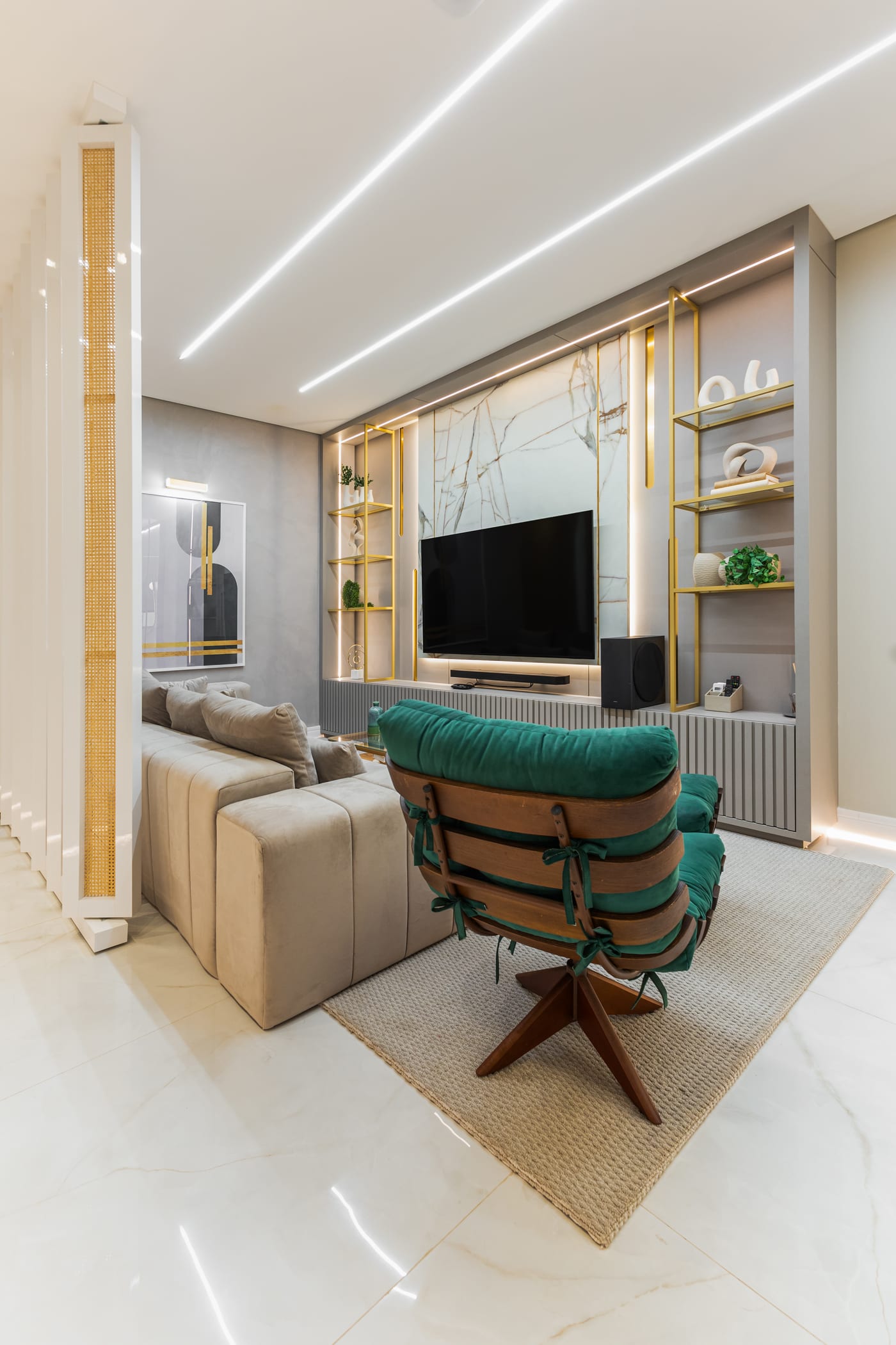 Sala de estar projetada por Renata Pires — Residência F&C, Bacabal/MA